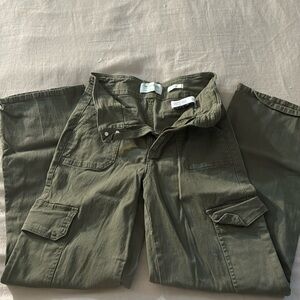 Green straight leg cargo pants
